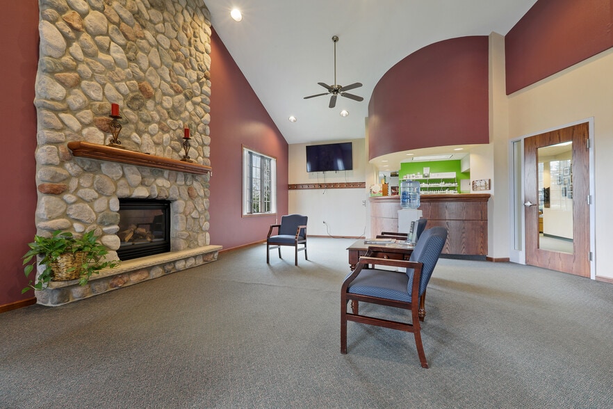 952 S Park Ave, Fond Du Lac, WI à louer - Photo intérieure – Image 2 sur 16