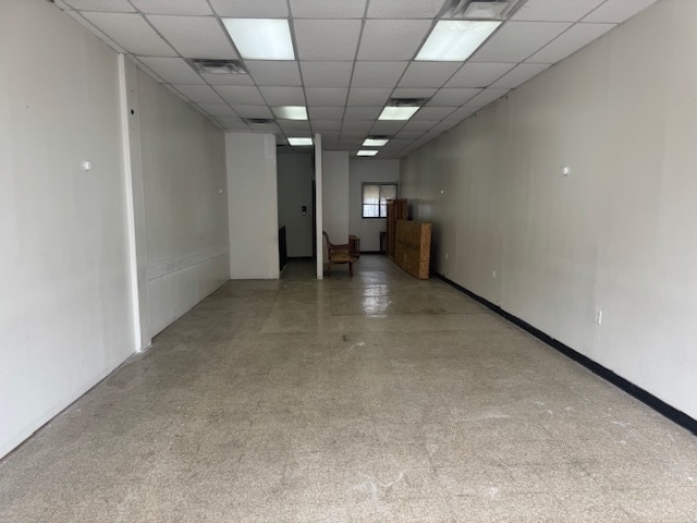 2451-2459 E Tremont Ave, Bronx, NY à louer - Photo de l’immeuble – Image 3 sur 8