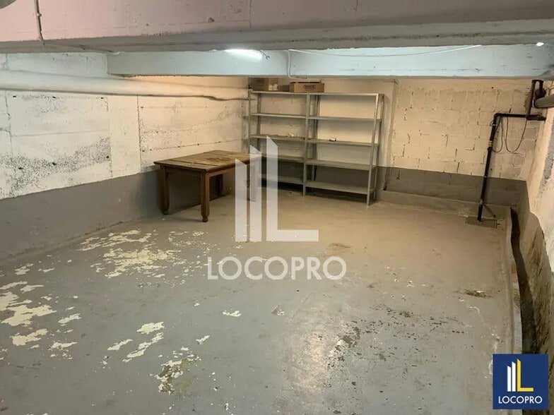 Immeuble residentiel dans Nice à vendre - Photo intérieure – Image 2 sur 4