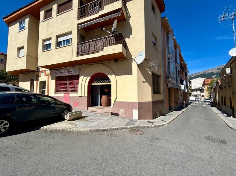 Plaza Bolos, 1, El Escorial, Madrid à vendre - Photo de l’immeuble – Image 1 sur 2