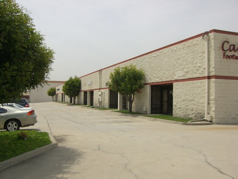 11000 Rush St, South El Monte, CA à louer - Photo de l’immeuble – Image 3 sur 3