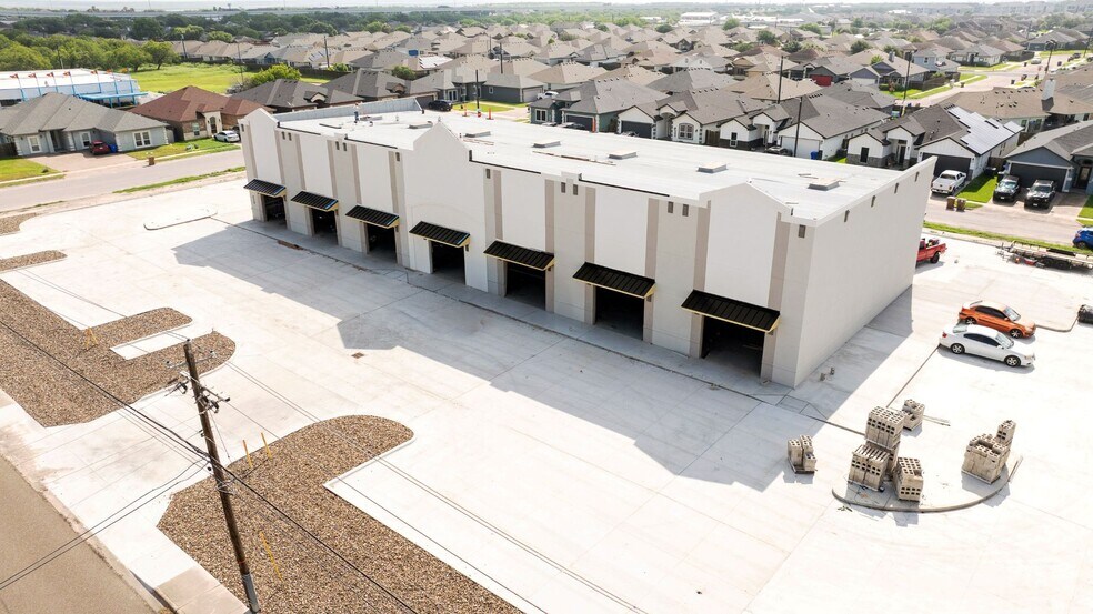 3117 McKinzie Rd, Corpus Christi, TX à louer - Photo de l’immeuble – Image 1 sur 9