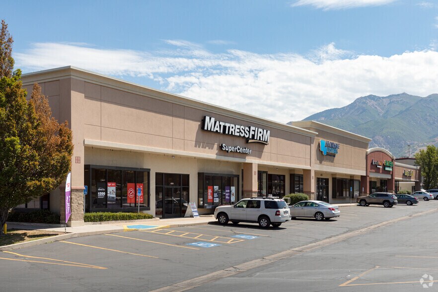 4031-4041 Riverdale Rd, Riverdale, UT à louer - Photo de l’immeuble – Image 3 sur 10