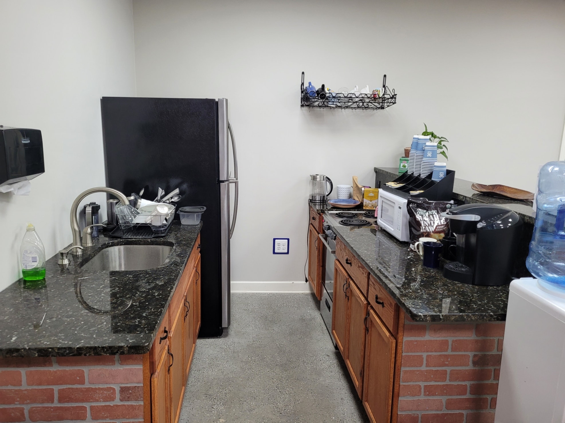 19 E Centre St, Nutley, NJ à louer Photo intérieure– Image 1 sur 19