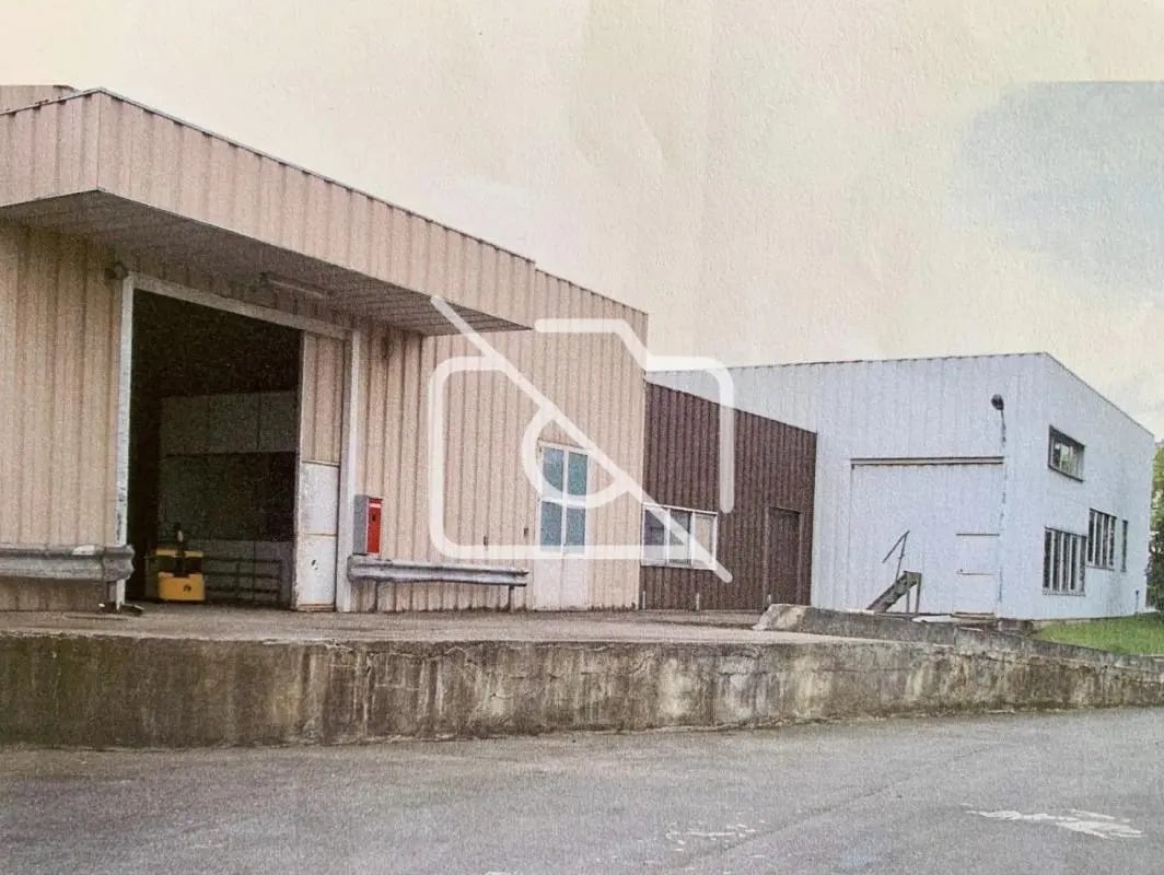 Industriel/Logistique dans Montigny-le-Bretonneux à vendre Photo de l’immeuble– Image 1 sur 5