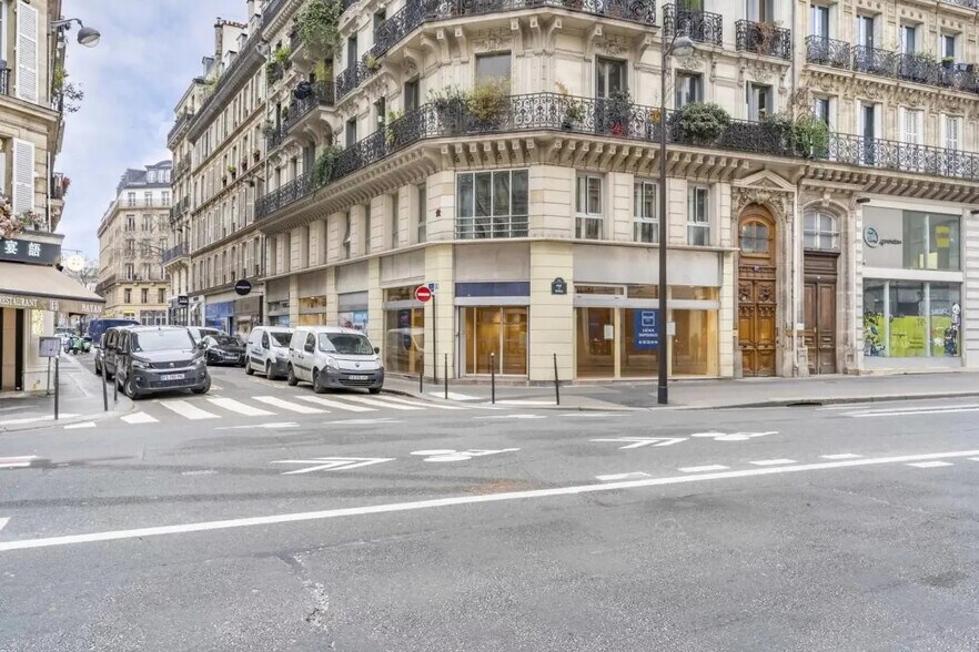 37 Rue De Rivoli, Paris à louer - Photo de l’immeuble – Image 2 sur 20
