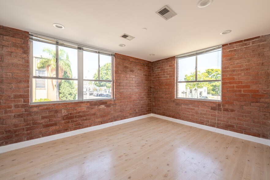 9024 W Olympic Blvd, Beverly Hills, CA à louer - Photo de l’immeuble – Image 3 sur 22