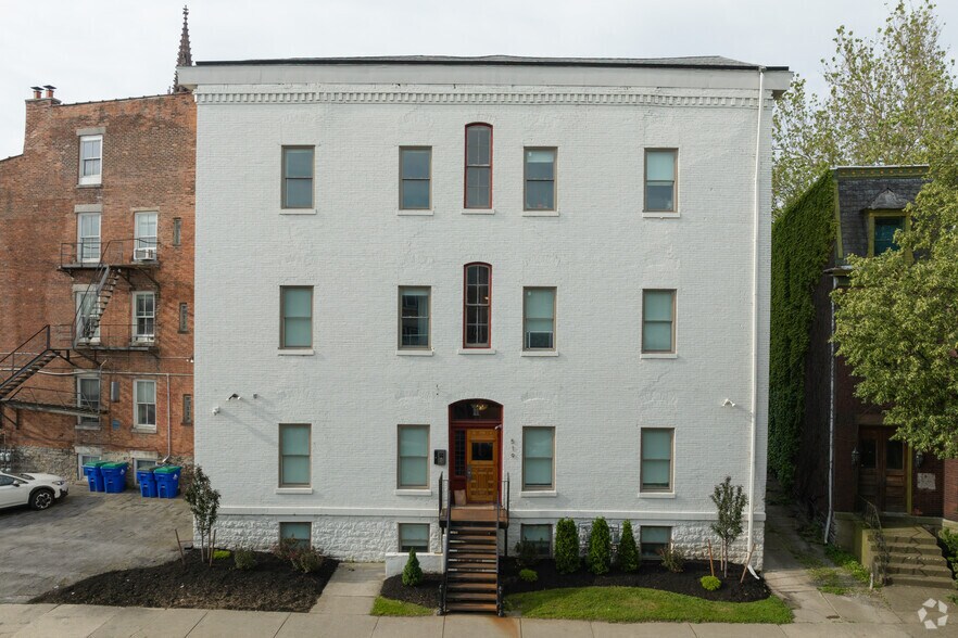 519 Virginia St, Buffalo, NY à vendre - Photo principale – Image 1 sur 6