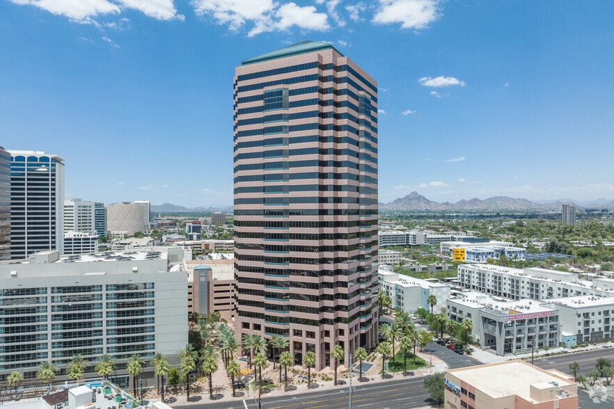 20 E Thomas Rd, Phoenix, AZ à louer - Photo de l’immeuble – Image 1 sur 4