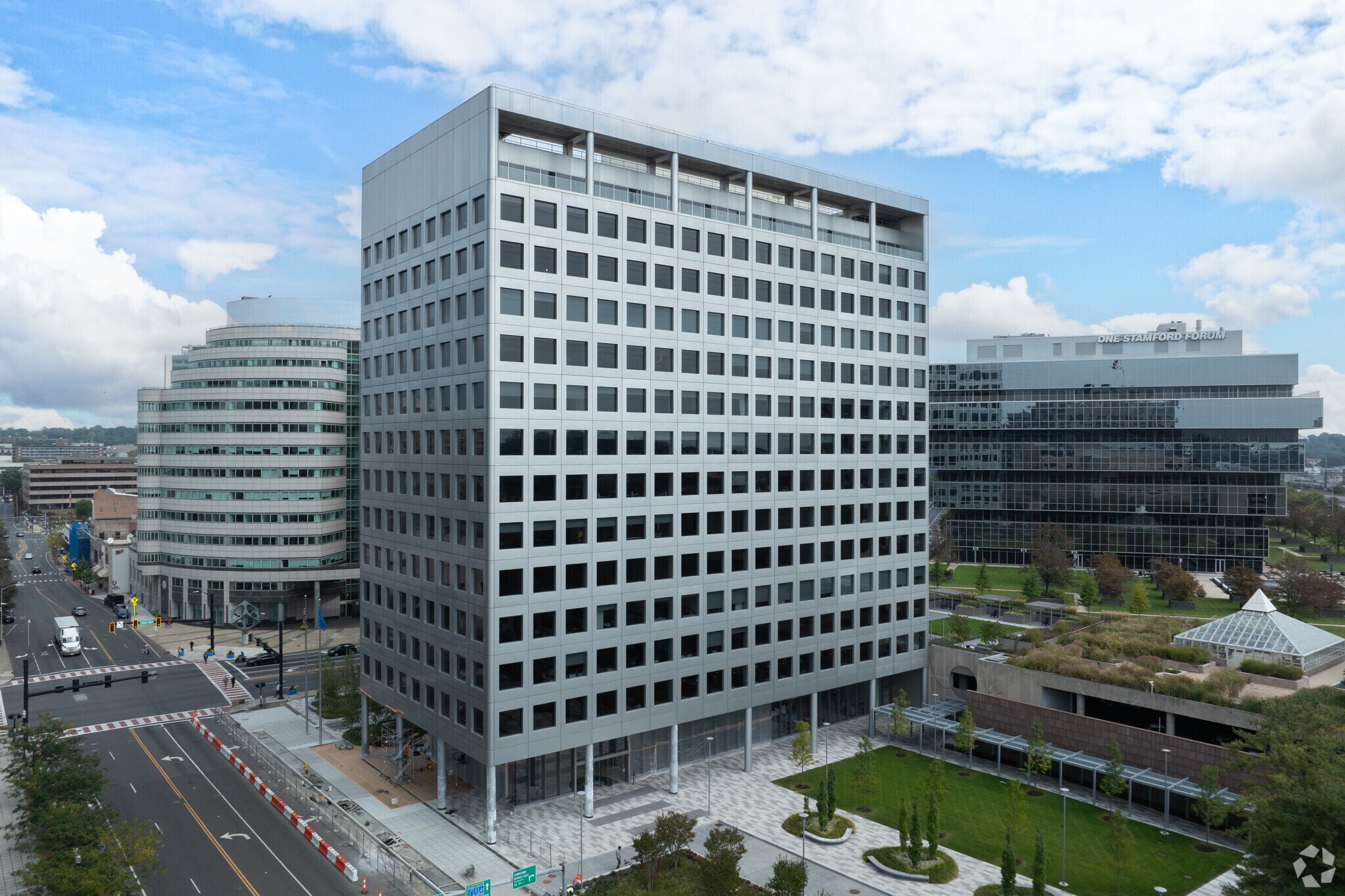 400 Atlantic St, Stamford, CT à louer Photo principale– Image 1 sur 9