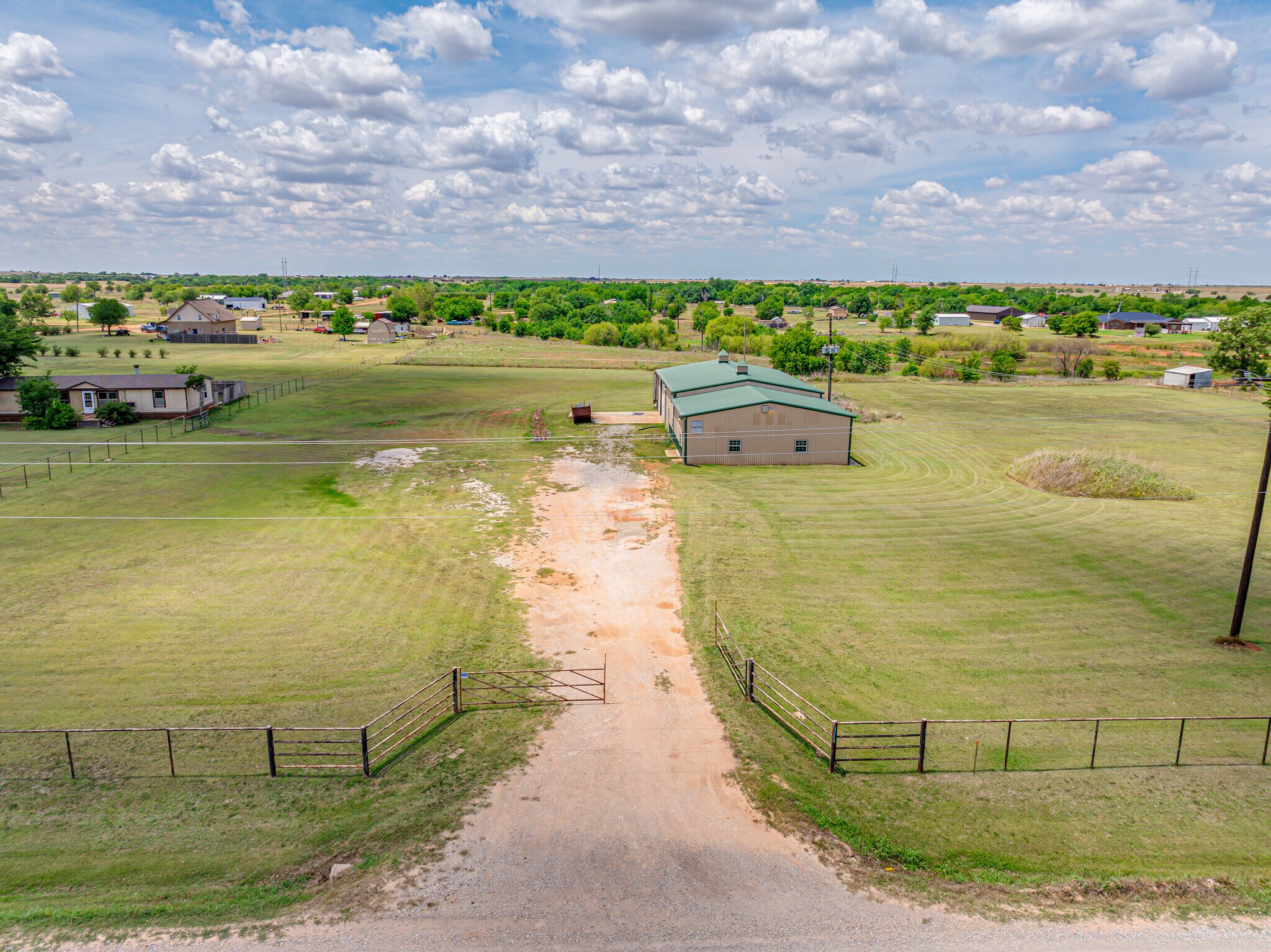 22514 2930 rd, Kingfisher, OK à vendre Photo de l’immeuble– Image 1 sur 28