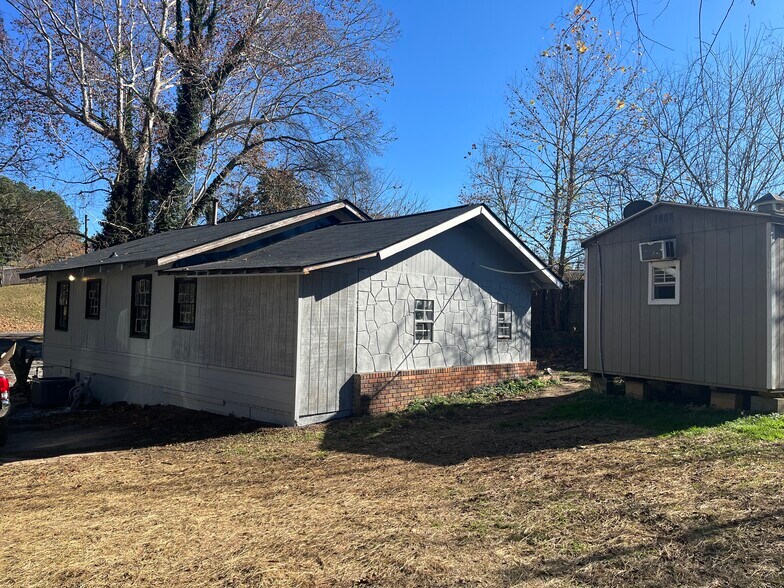 2230 Palm St, Canton, GA à louer - Photo de l’immeuble – Image 3 sur 16