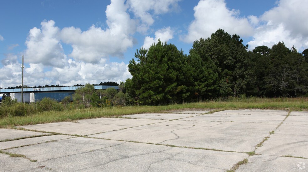 Harrietts Bluff Rd @ I-95, Woodbine, GA à vendre - Photo principale – Image 1 sur 2