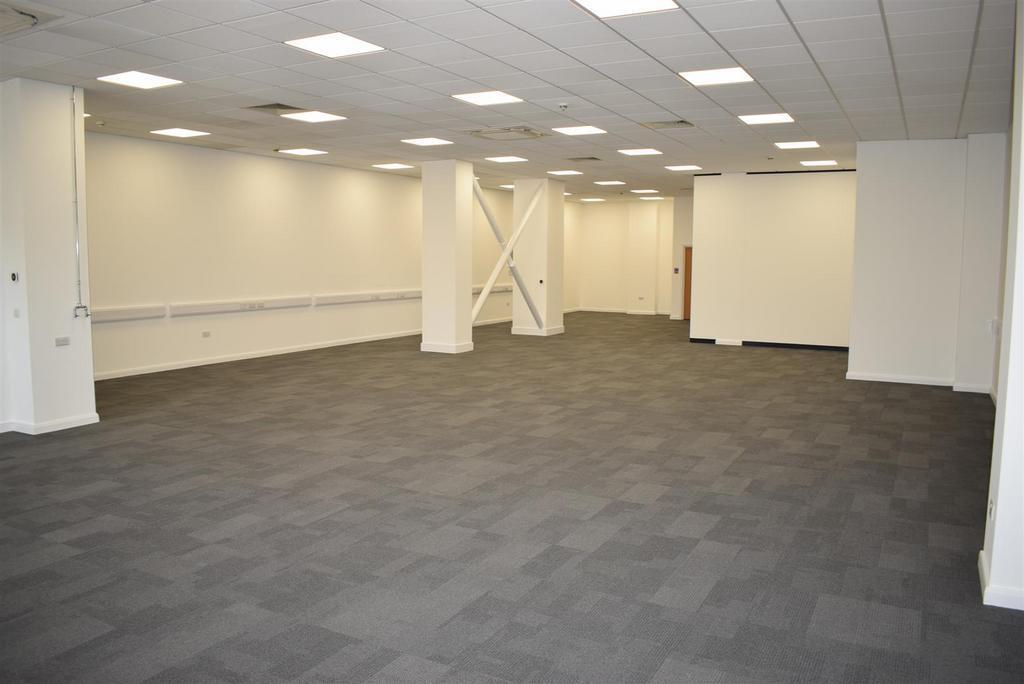 214-215 Langston Rd, Loughton à vendre Photo intérieure– Image 1 sur 1