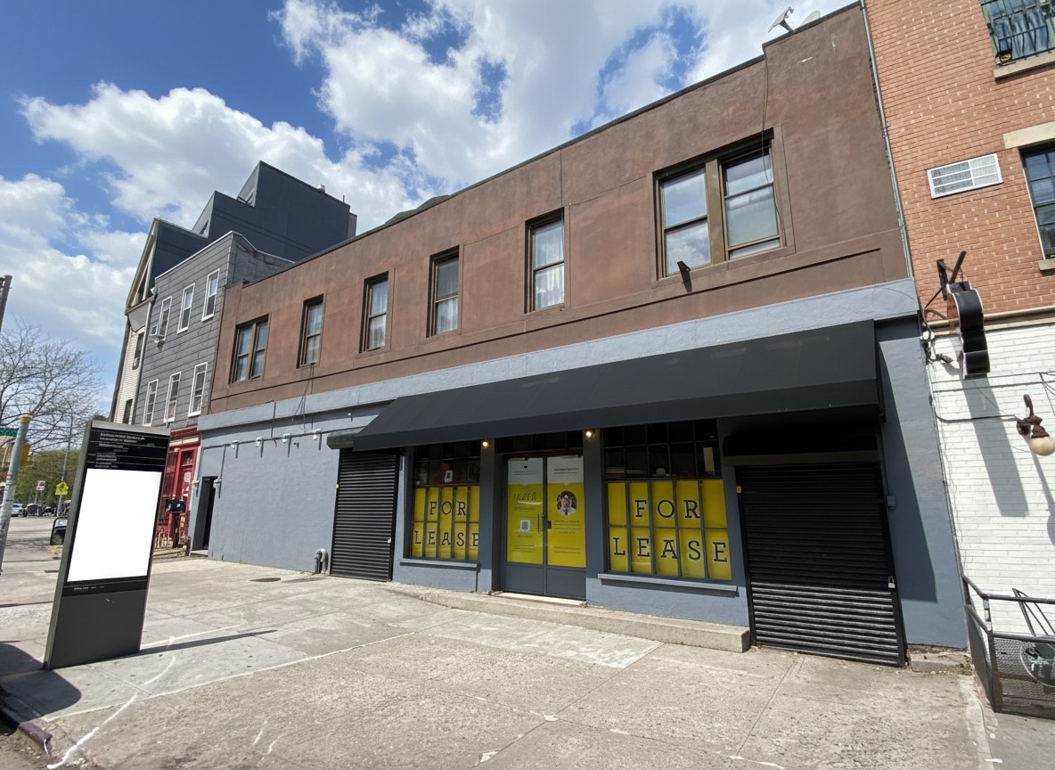 361 Metropolitan Ave, Brooklyn, NY à louer Photo intérieure– Image 1 sur 11