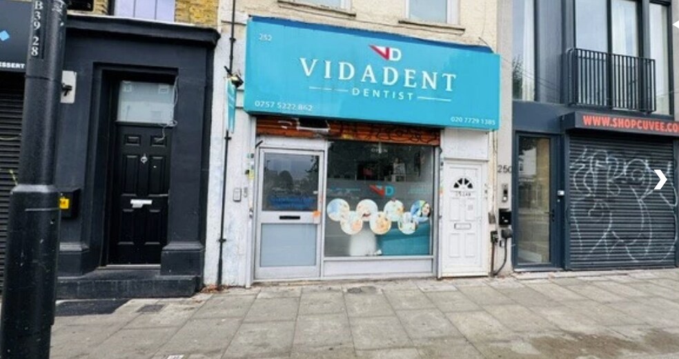 252 Bethnal Green Rd, Londres à louer - Photo de l’immeuble – Image 2 sur 4