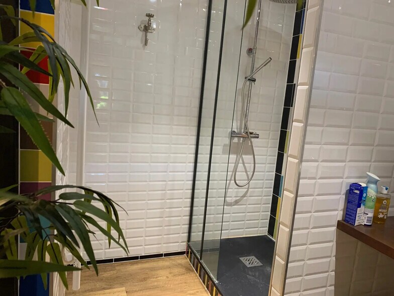 Bureau dans Vannes à vendre - Photo de l’immeuble – Image 3 sur 4