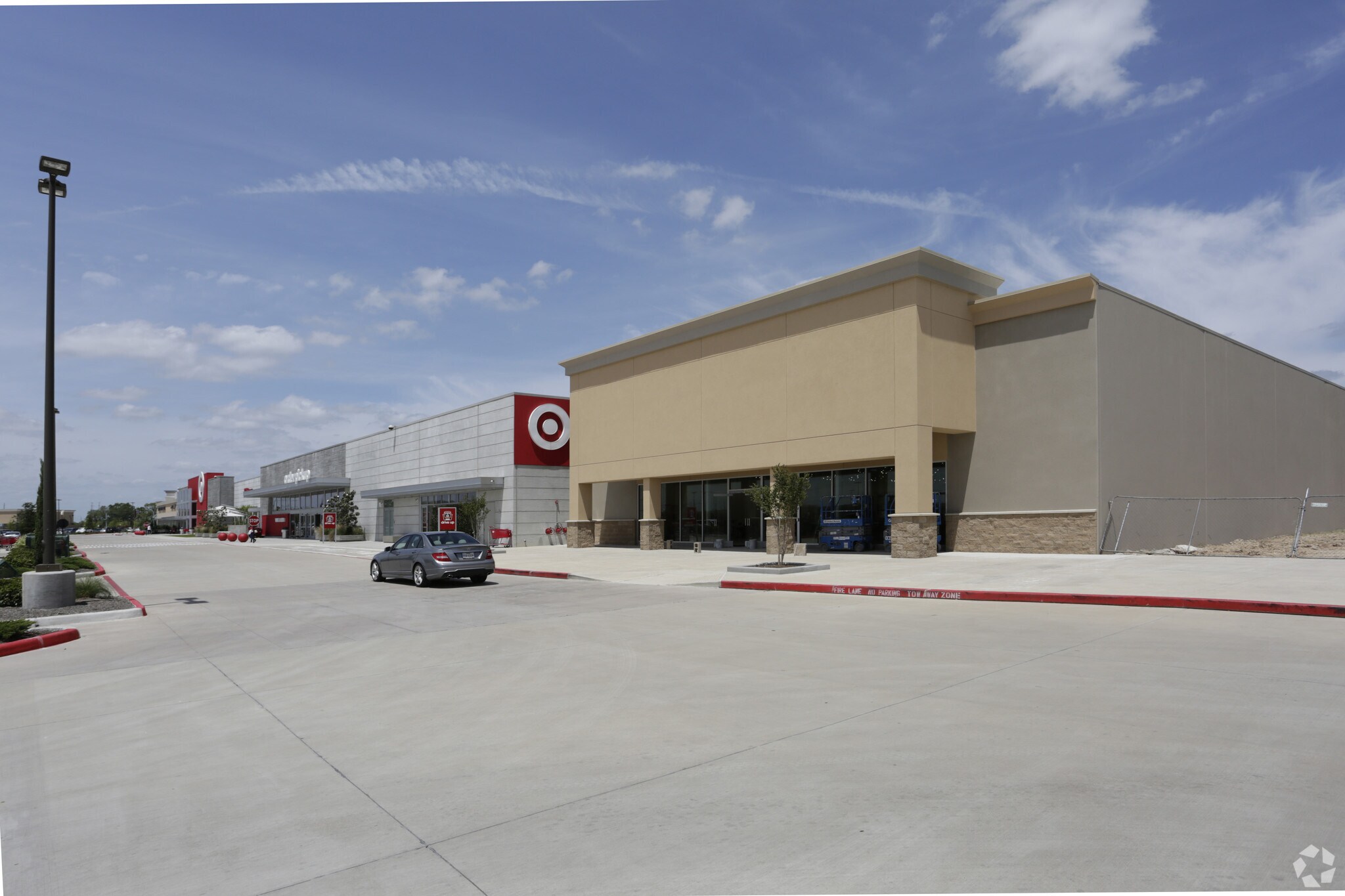 10241 W Grand Pky S, Richmond, TX à louer Photo de l’immeuble– Image 1 sur 5
