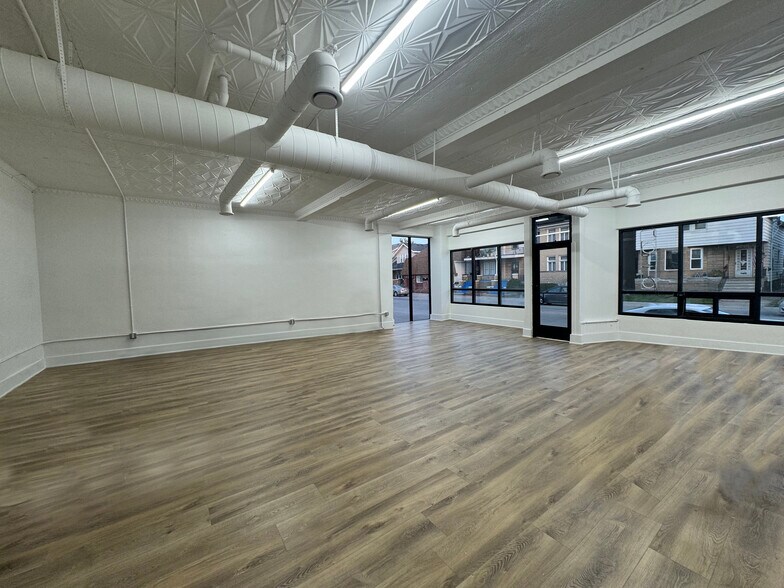 3041 Holbrook St, Hamtramck, MI à louer - Photo principale – Image 1 sur 7