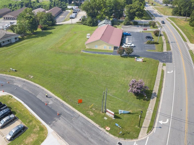 0 Senoia Road/ Commerce Drive, Tyrone, GA à vendre - Aérien – Image 3 sur 10