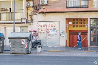Plus de détails pour Local commercial à louer
