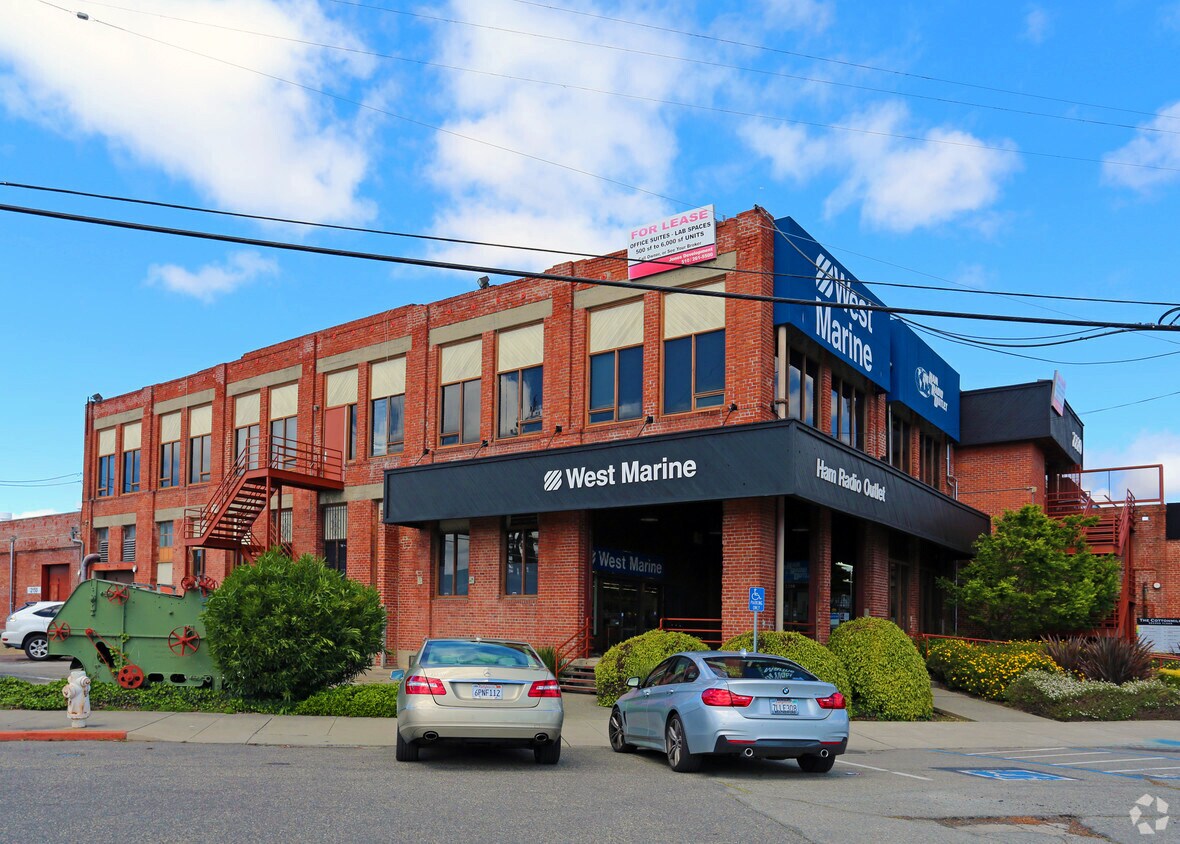 2130-2220 Livingston St, Oakland, CA à louer Photo principale– Image 1 sur 13