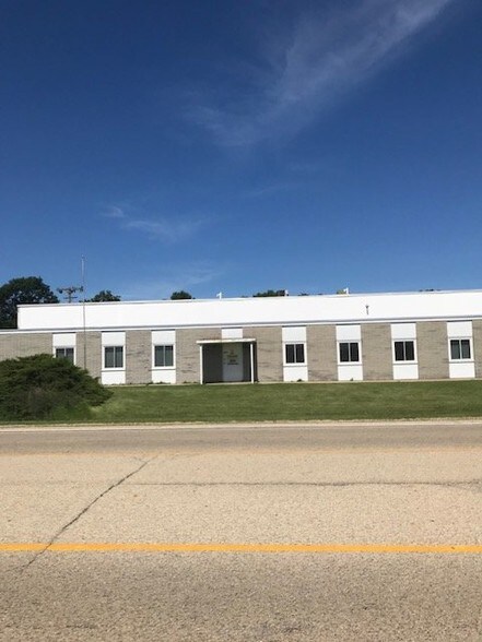 27-29 Airport Dr, Rockford, IL à louer - Photo principale – Image 1 sur 6