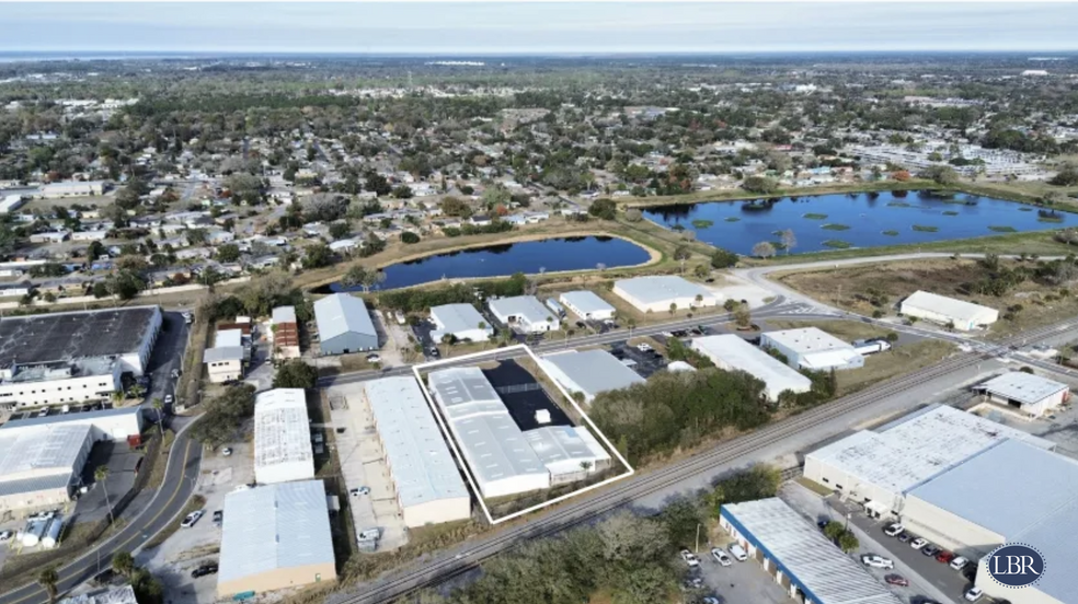 420 Shearer Blvd, Cocoa, FL à louer - Photo de l’immeuble – Image 3 sur 13
