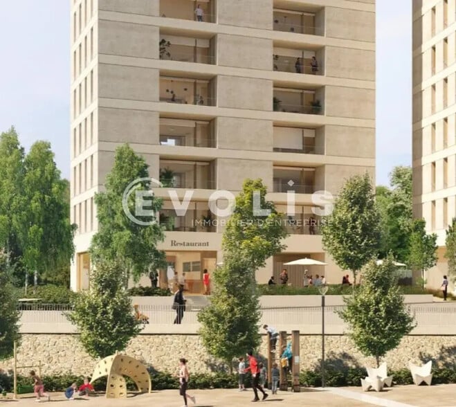 Local commercial dans Ivry-sur-Seine à louer - Photo de l’immeuble – Image 1 sur 7