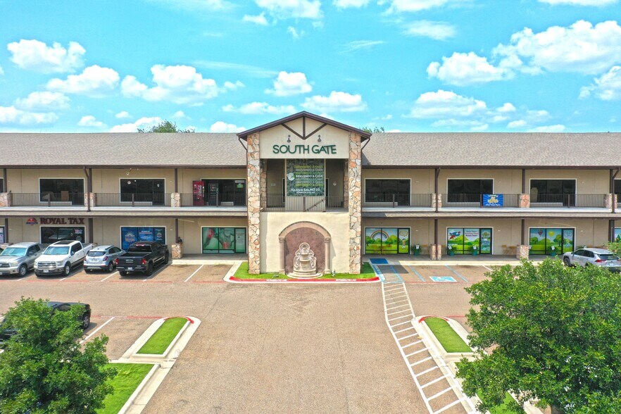 2110 Lomas Del Sur Blvd, Laredo, TX à vendre - Photo de l’immeuble – Image 1 sur 15