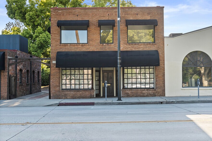 207 S Fair Oaks Ave, Pasadena, CA à louer - Photo de l’immeuble – Image 3 sur 8