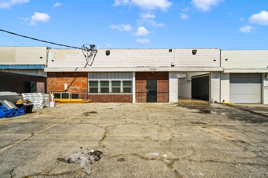 7352 Radford Ave, North Hollywood, CA à vendre - Photo principale – Image 1 sur 14