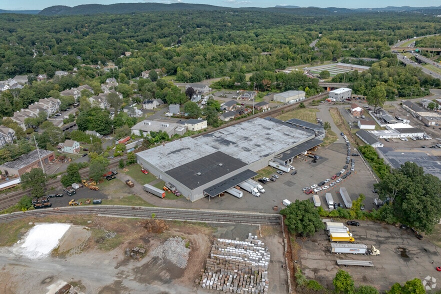 75 Old Broadway E, North Haven, CT à louer - Aérien – Image 3 sur 4