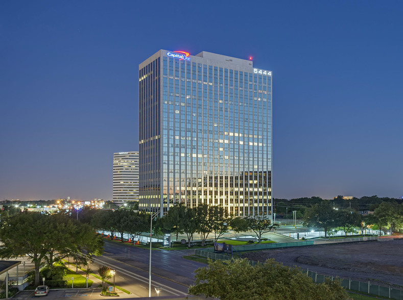 5444 Westheimer Rd, Houston, TX à louer - Photo de l’immeuble – Image 3 sur 11