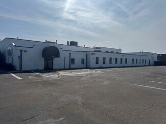 Plus de détails pour 24435 Halsted Rd, Farmington Hills, MI - Local d’activités à vendre