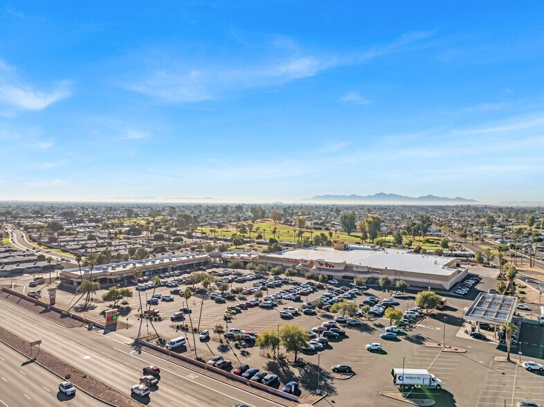 N 107th Ave, Sun City, AZ à louer - Photo principale – Image 1 sur 5