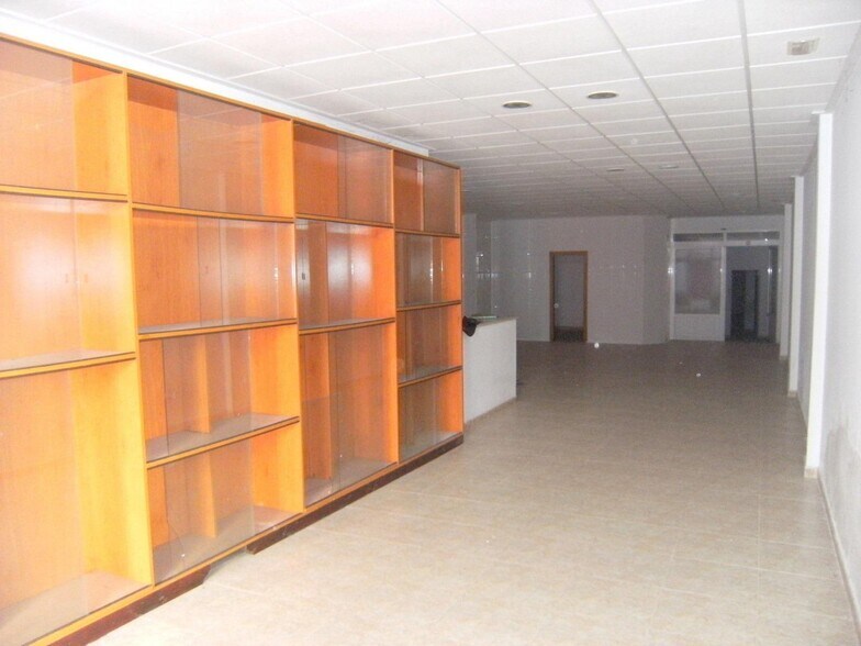 Local commercial dans Algemesí à vendre - Photo de l’immeuble – Image 3 sur 7