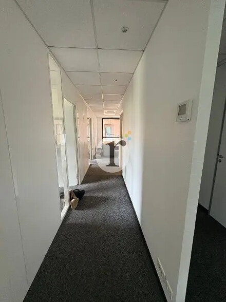 Bureau dans Wambrechies à louer - Photo intérieure – Image 2 sur 5