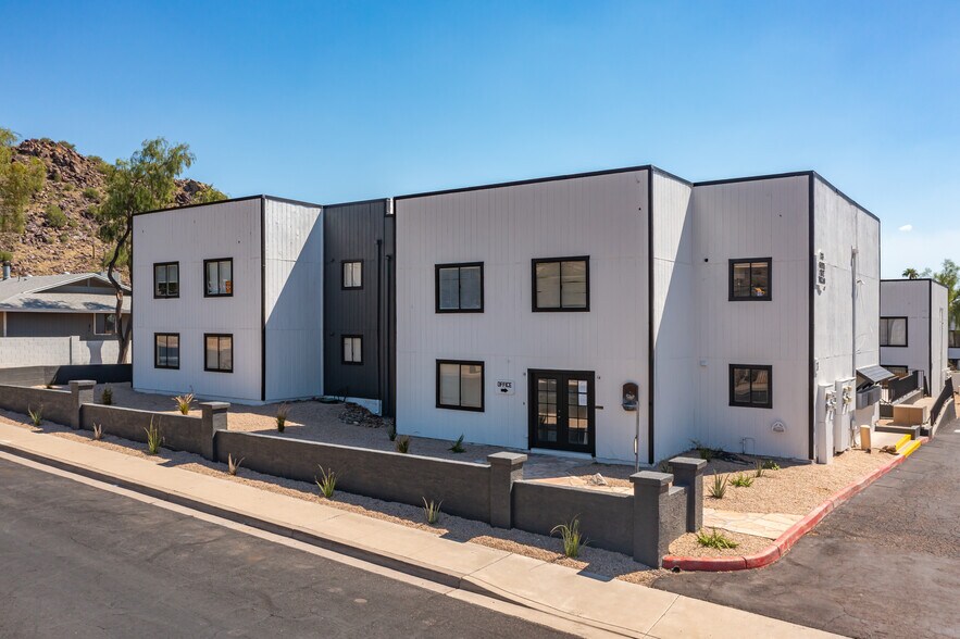 1735 W Cortez St, Phoenix, AZ à vendre - Photo de l’immeuble – Image 2 sur 19