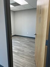 110 Village Commerce Dr, Mooresville, NC à louer Photo intérieure– Image 2 sur 4