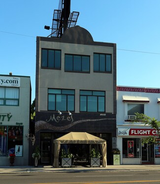 Plus de détails pour 456 Danforth Ave, Toronto, ON - Local commercial à louer