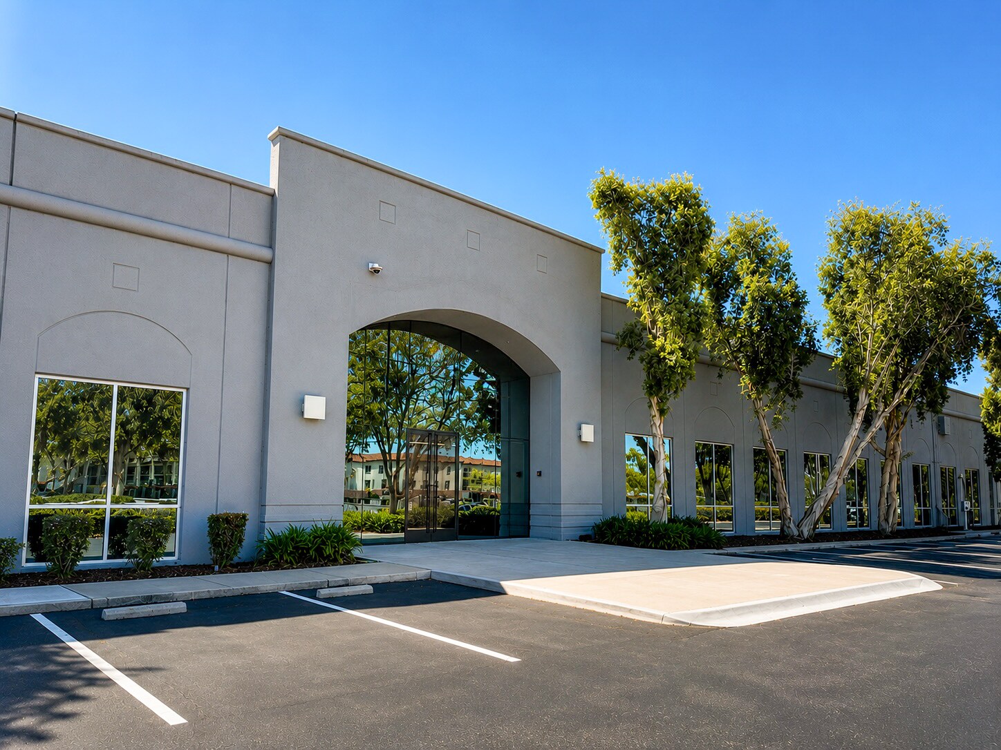 6100 Stevenson Blvd, Fremont, CA à louer Photo principale– Image 1 sur 5