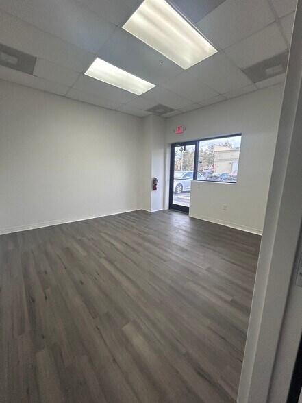 5014 Forsyth Commerce Rd, Orlando, FL à louer - Photo de l’immeuble – Image 3 sur 6