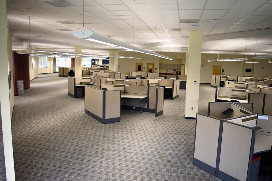 201 Technology Park Dr, Lebanon, VA à louer - Photo intérieure – Image 3 sur 7