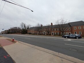 4151-4165 Chain Bridge Rd, Fairfax, VA à louer Photo intérieure– Image 1 sur 36