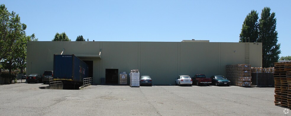 835 Fremont Ave, San Leandro, CA à louer - Photo de l’immeuble – Image 2 sur 7