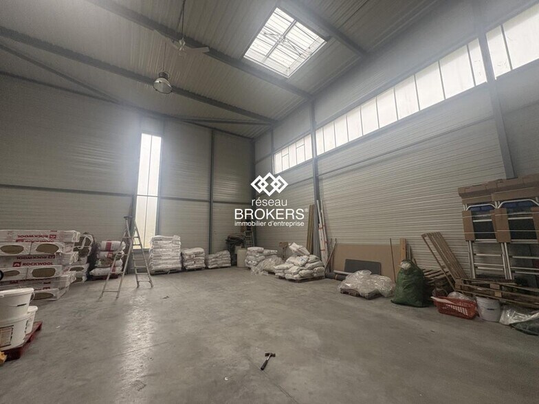 Industriel/Logistique dans Saint-Étienne-de-Montluc à louer - Photo intérieure – Image 3 sur 4