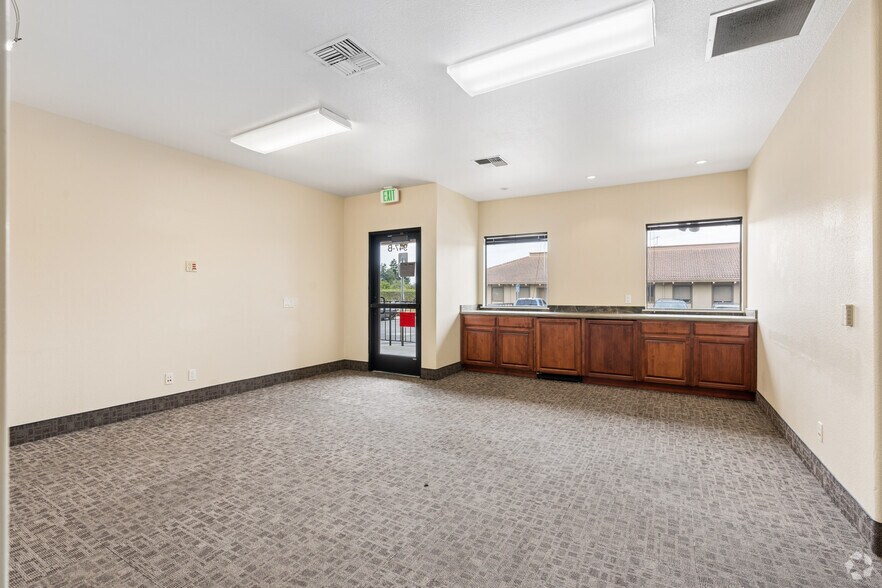 945-947 Blanco Rd, Salinas, CA à louer - Photo de l’immeuble – Image 3 sur 23