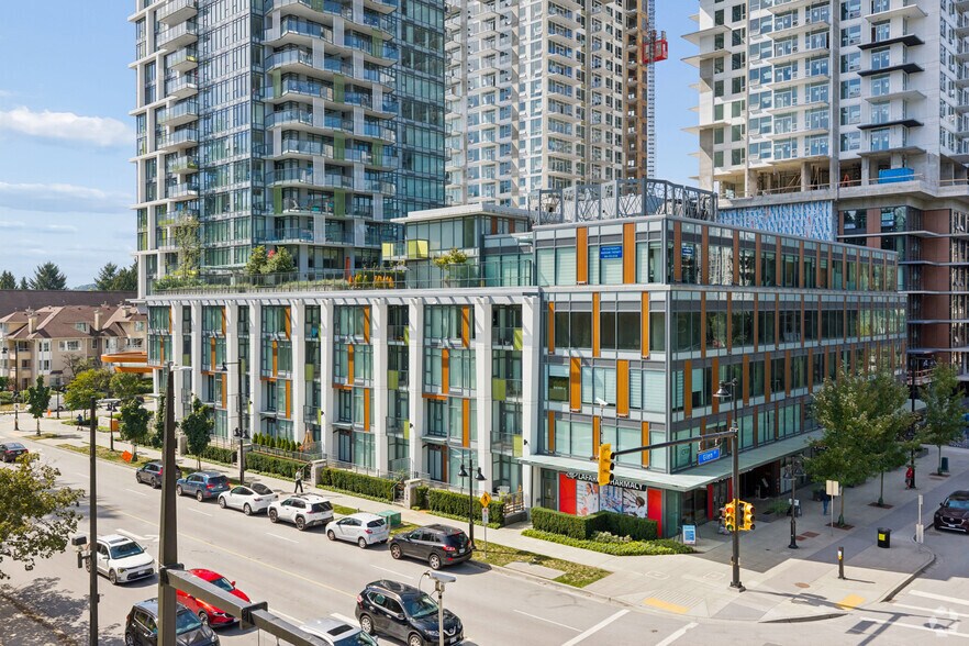 1182 Westwood St, Coquitlam, BC à vendre - Photo de l’immeuble – Image 3 sur 4