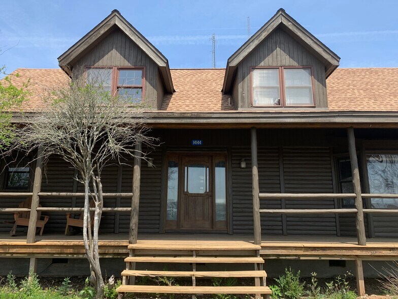 4225 E Highway 290, Dripping Springs, TX à louer - Photo de l’immeuble – Image 2 sur 47